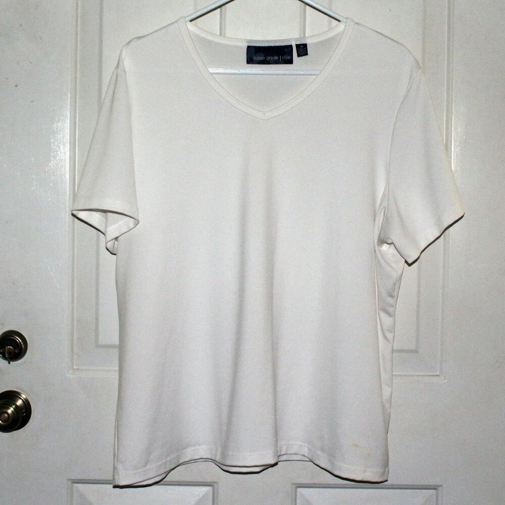 Susan Graver Style Size 1X white Butterknit V-neck short sleeve T-shirt
